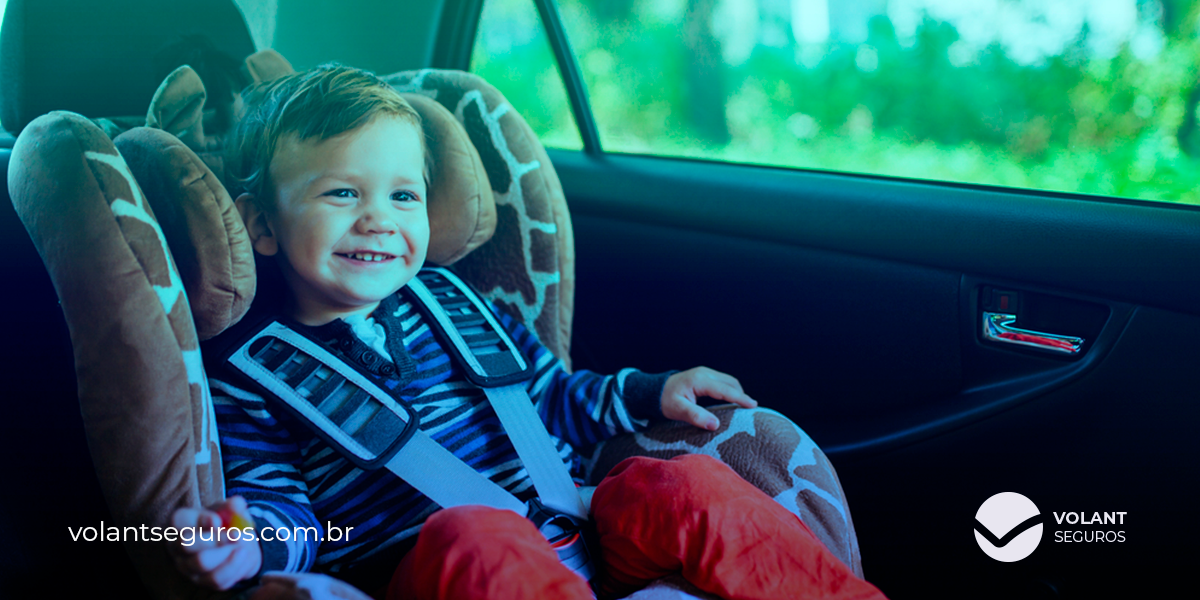 Mantenha o seu filho seguro com o assento de carro
